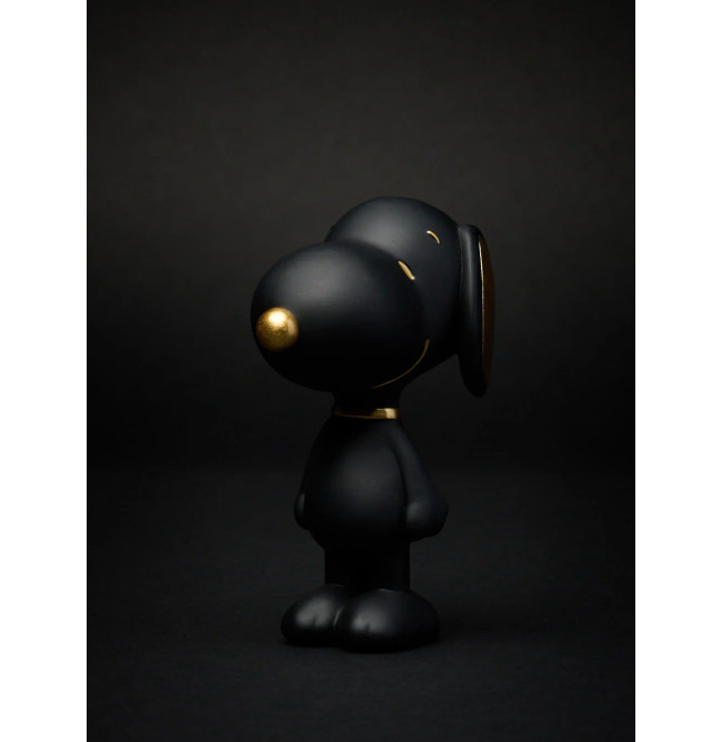 SNOOPY STANDING BLACK 12CM