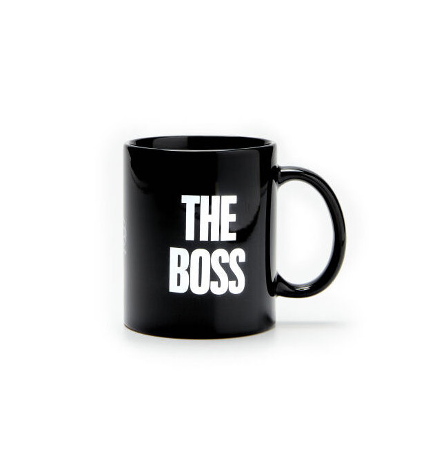 MUG THE BOSS