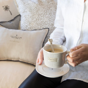 PIATTO PER TAZZA COLAZIONE CUORICINO NERO