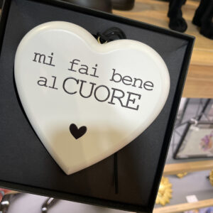 CUORE IN LEGNO "MI FAI BENE AL CUORE"