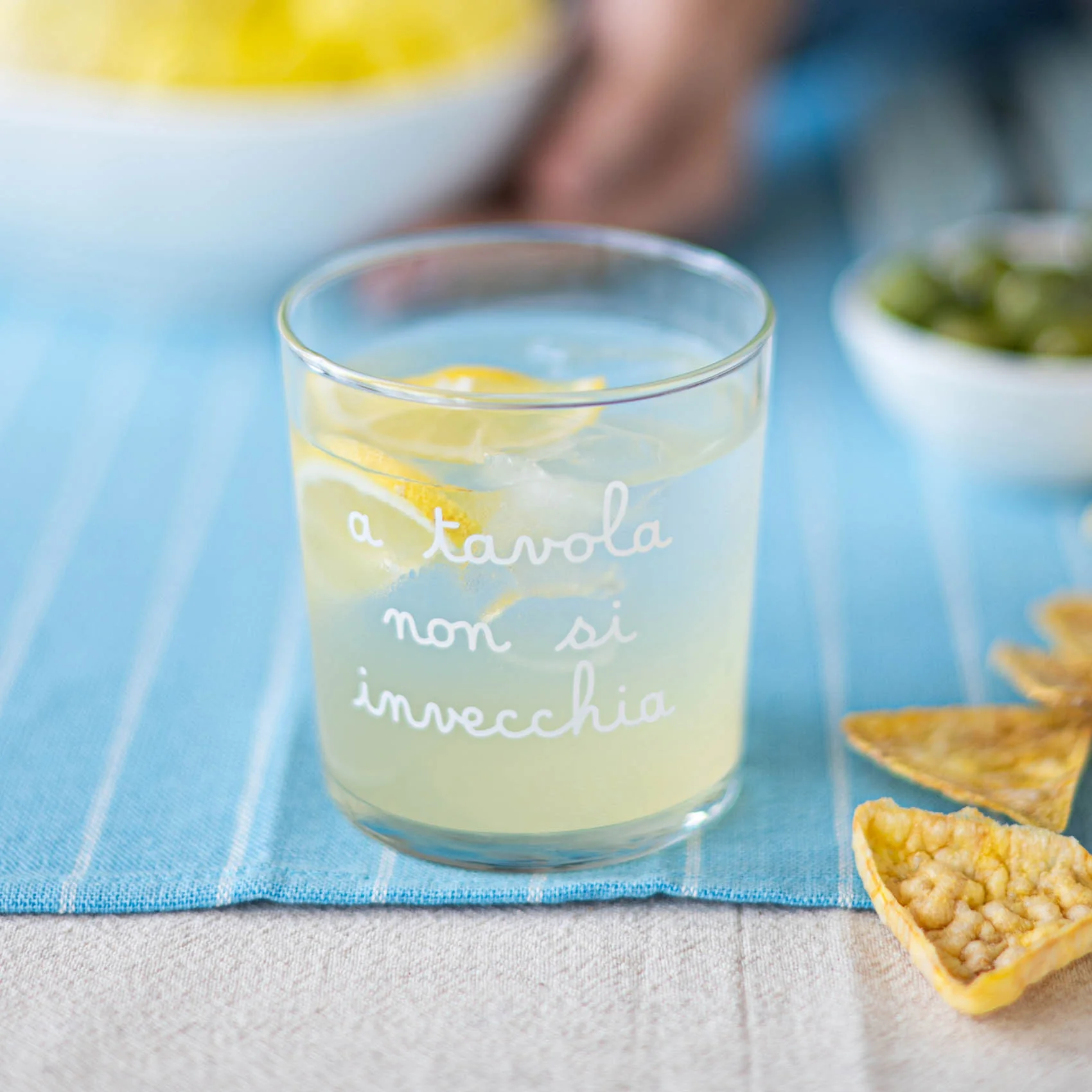 BICCHIERE "A TAVOLA NON SI INVECCHIA"